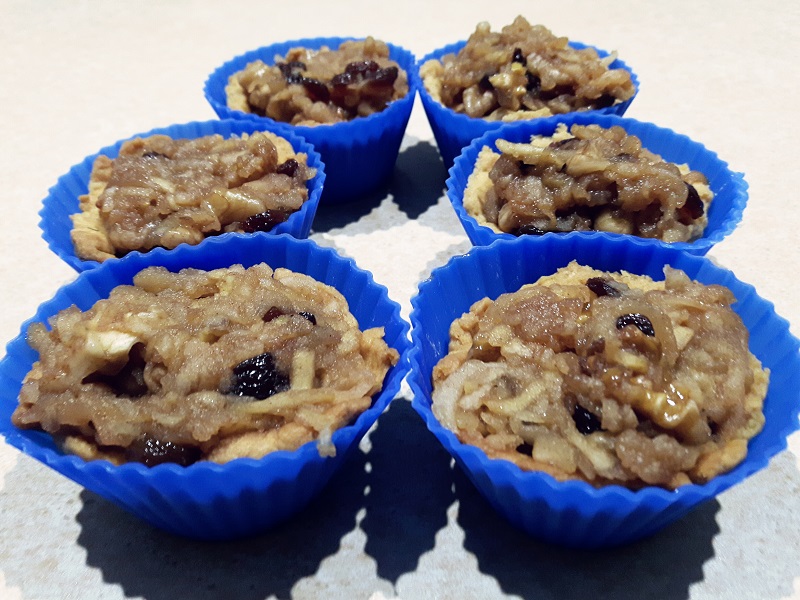 Muffinki z tarty z jabłkowo – orzechowym nadzieniem